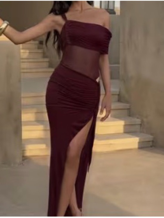 Dresses & Skirts - Elegant One-Shoulder Burgundy Evening Dress with Sheer Waist